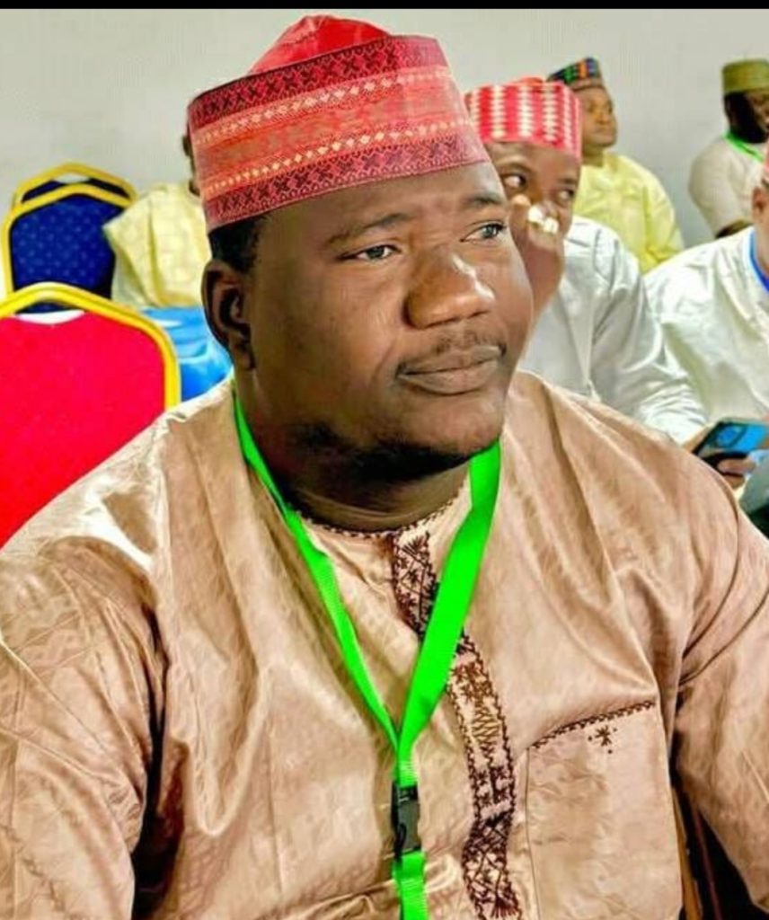 WANI SSR NA GWAMNAN JIHAR KANO YA TOZARTA DAN JARIDA A GABAN MANYAN JAMI, AN GWAMNATI Screenshot 20260225 145213