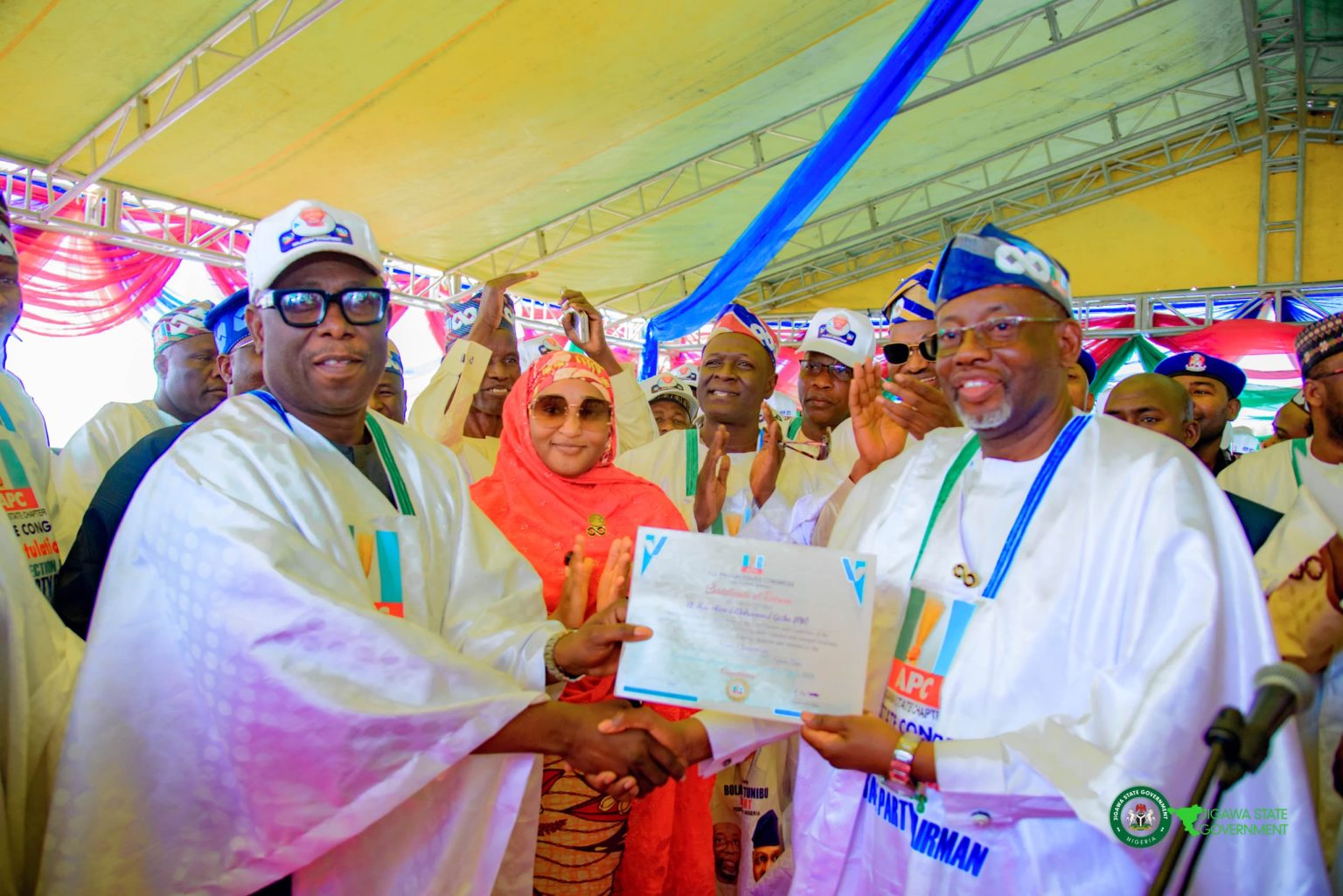 GWAMNAN JIHAR JIGAWA MALAM UMAR NAMADI DAN MODI YA JINJINAWA YA YAN JAM, IYYAR APC NA JIHAR BISA YADDA AKA GUDANAR DA ZABEN SHUGABANCIN JAM, IYYAR CIKIN KWANCIYAR HANKALIN IMG 20260303 WA0218