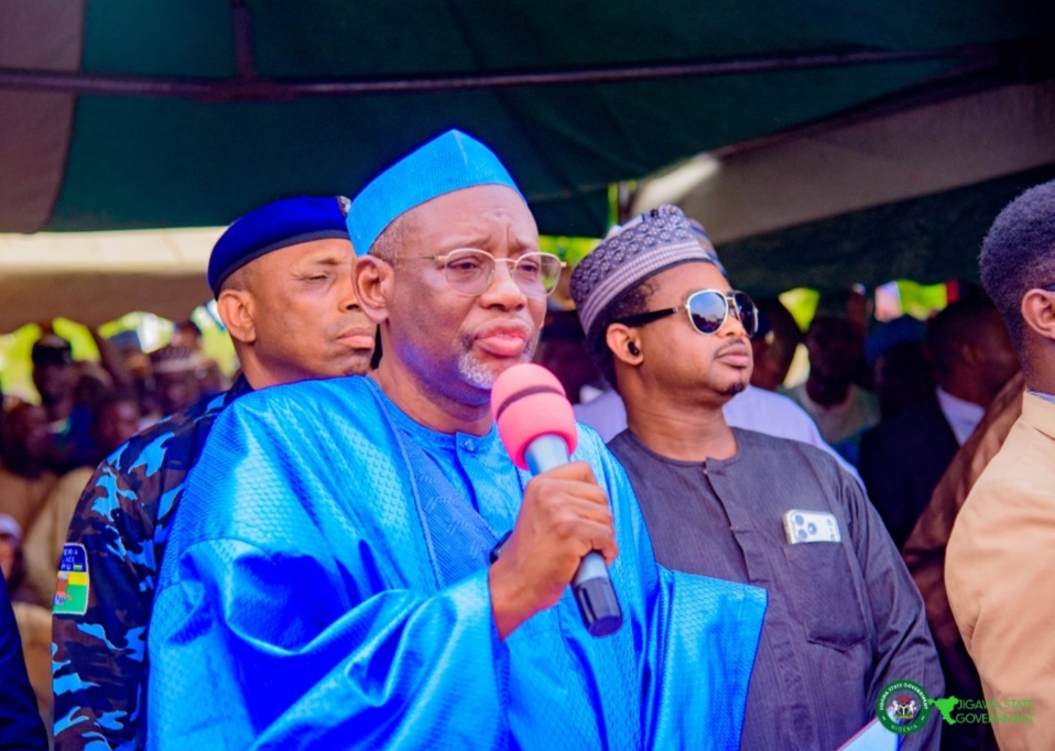 GWAMNATIN JIHAR JIGAWA TA JAJANTAWA AA RANO BISA TASHIN GOBARA A GIDAN MAI NSA DAKE KAZAURE Screenshot 20260426 170200